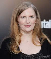 Suzanne Collins - Portrait photograph